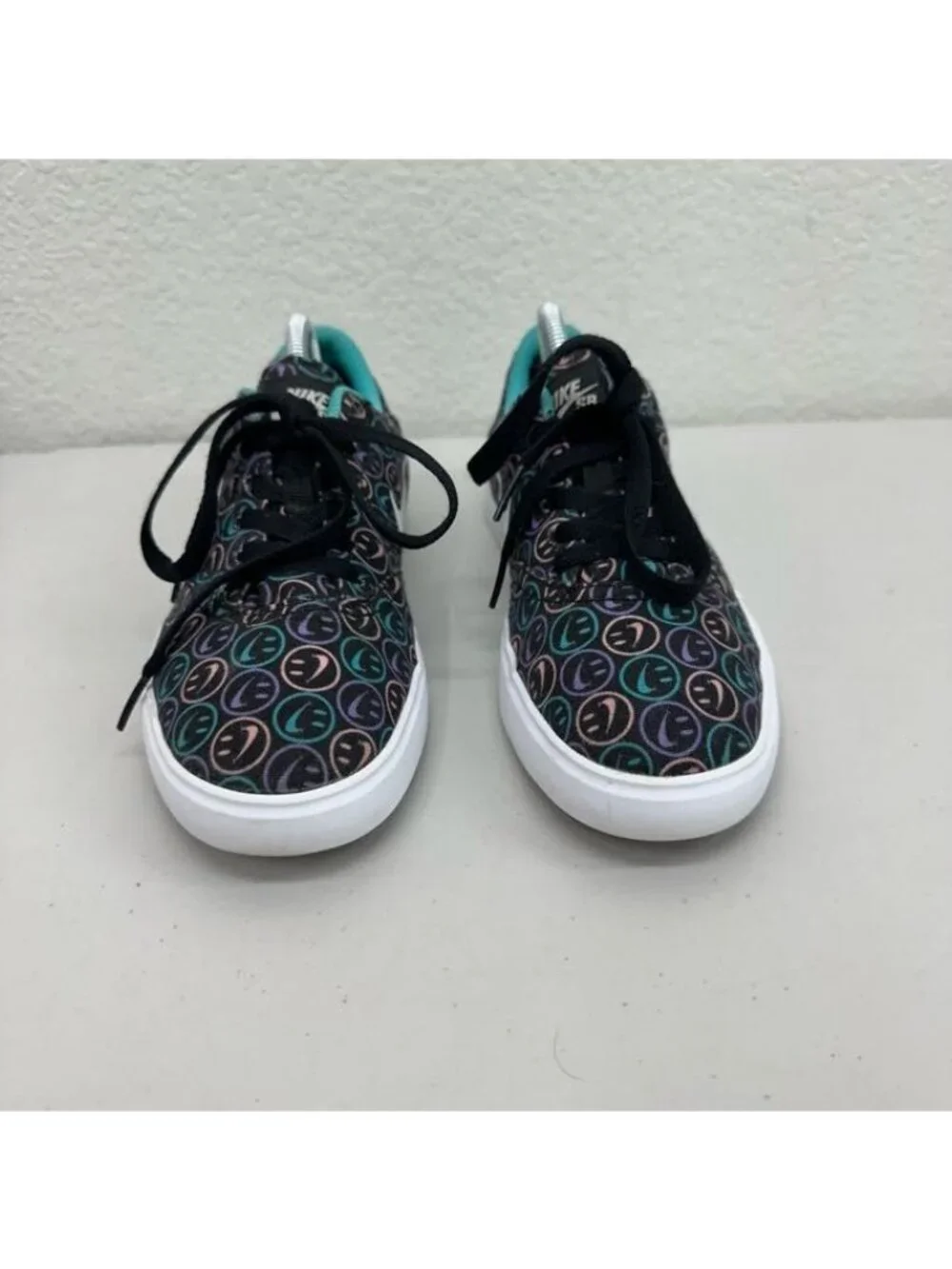 Nike SB Have A Nike Day Smiley Face Skate Shoes Sneakers AV3132-001 Kids Sz 6Y - Picture 2 of 8